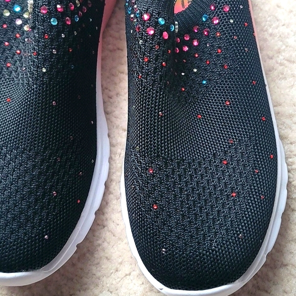 NWT Juicy Couture Malden Lane Pull-On Sequined Sneakers Size 5M - Picture 5 of 11